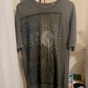 Woman’s Guess short sleeve top plus size XXL